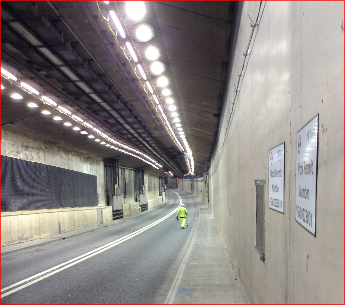 Site lighting in tunnel