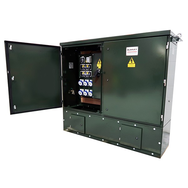 SP91 - Pillar Equipped with Multi-Voltage Power Cluster 2